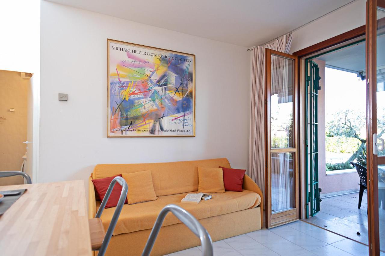 Apartment Ortensia - Regarda Travel Lazise Buitenkant foto