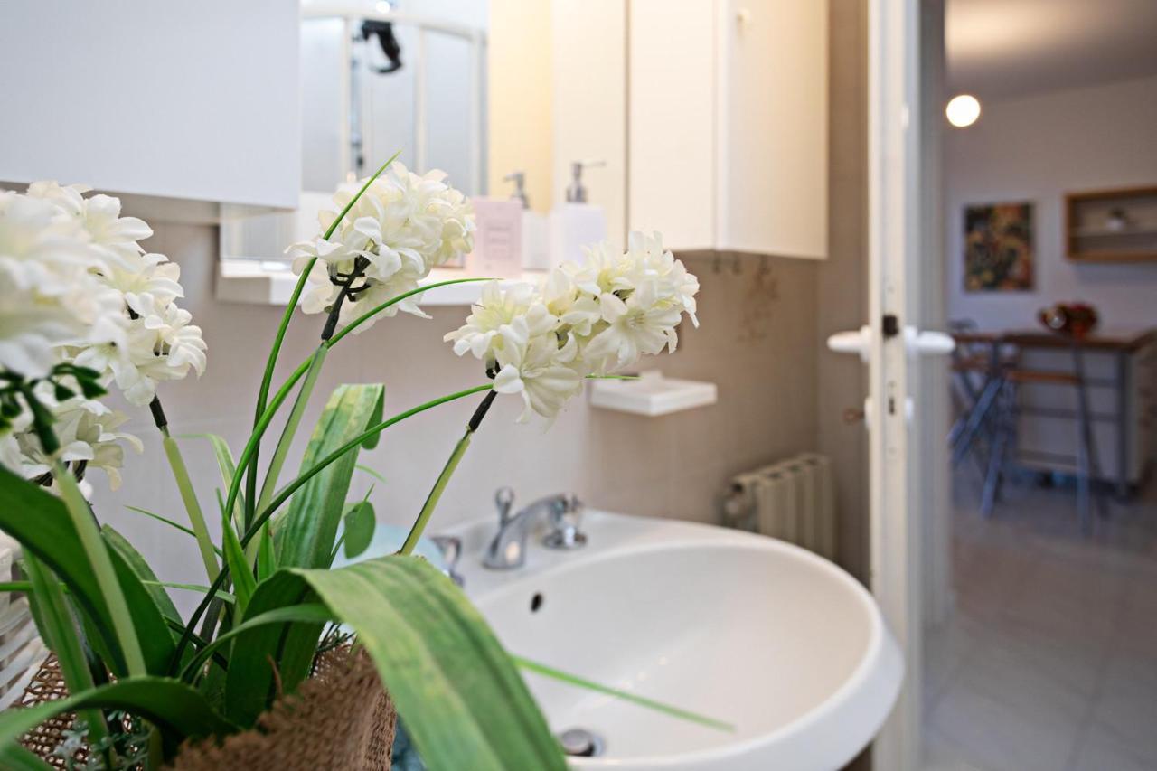 Apartment Ortensia - Regarda Travel Lazise Buitenkant foto